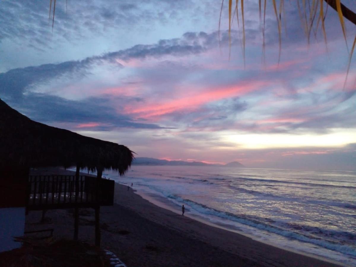 Cabanas Alta Mar Guayabas Exteriör bild