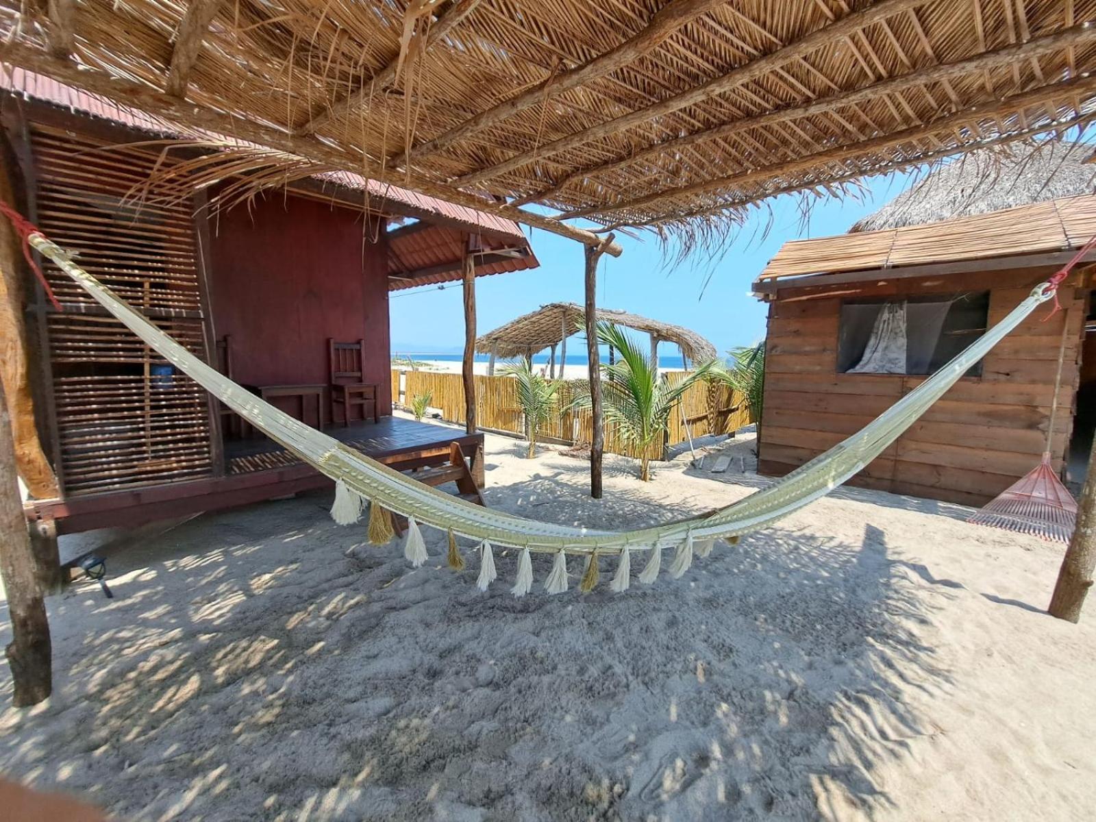 Cabanas Alta Mar Guayabas Exteriör bild